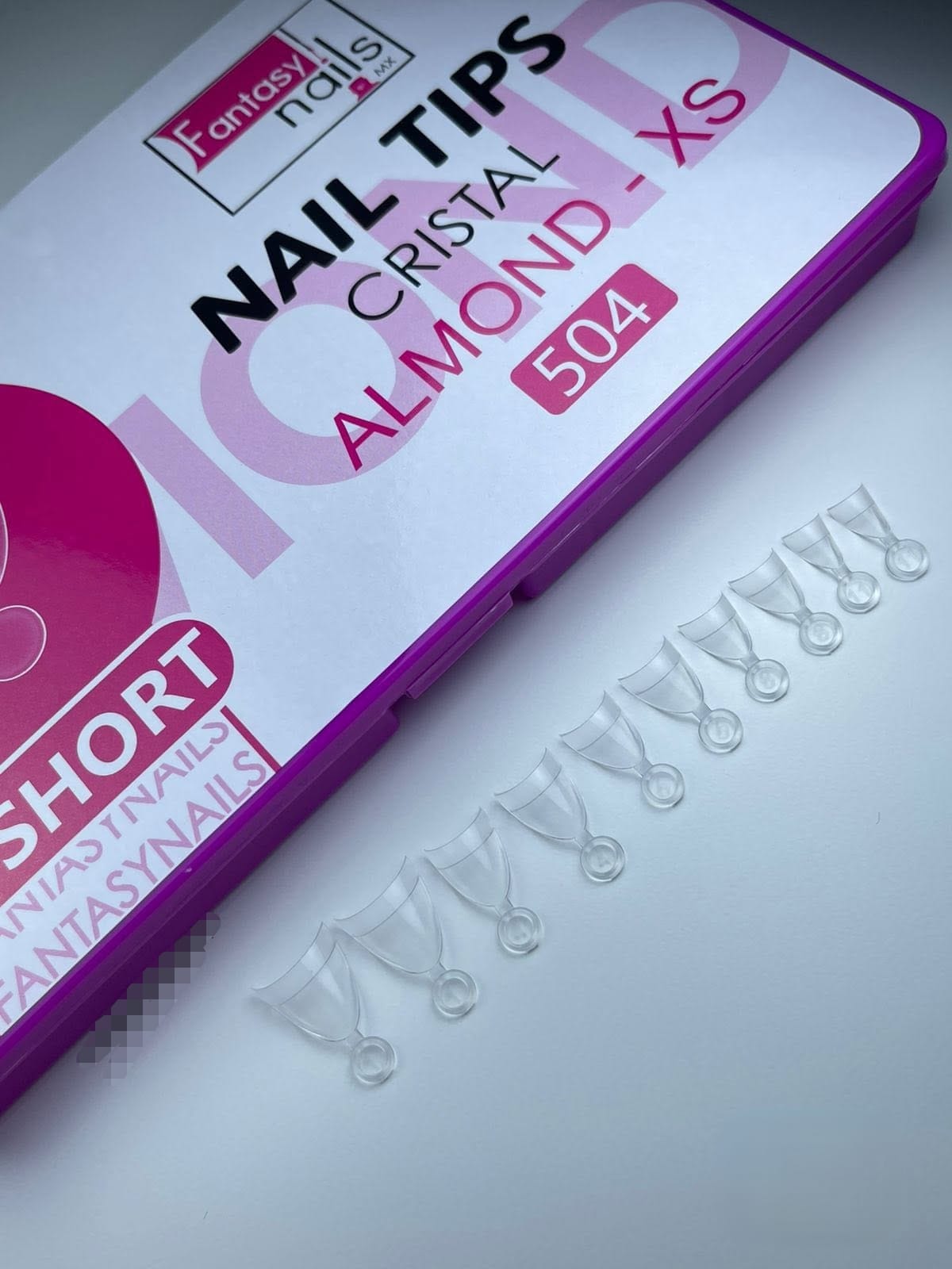 TIPS PRESS ON Y ALMOND FANTASY
