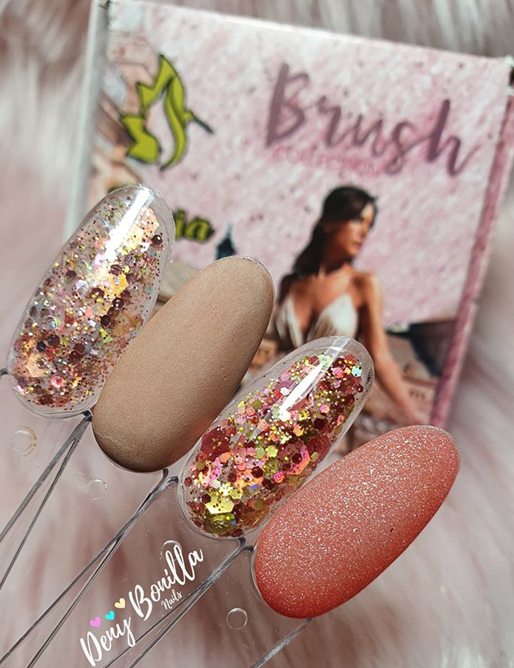 COLECCIONES TANIA NAILS
